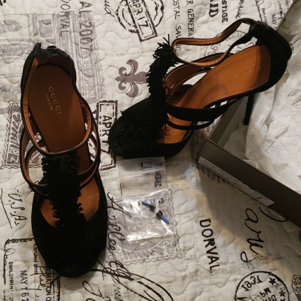 Designer Shoes - Picture 5 of 7